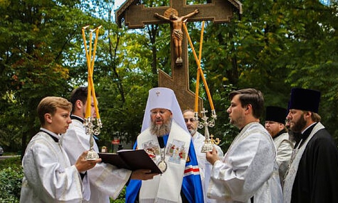 Управляющий делами Украинской Православной Церкви совершил литию по случаю 80-й годовщины начала массовых расстрелов в урочище Бабий Яр