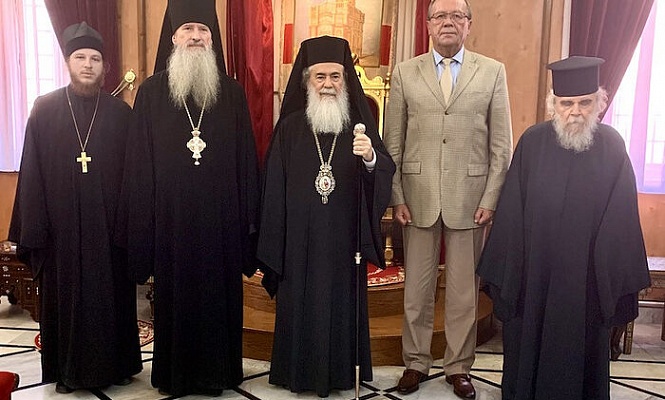 Патриарх Иерусалимский Феофил встретился с послом России