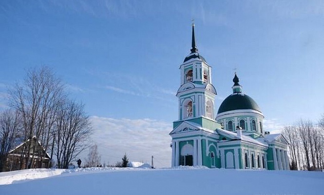 Храм, построенный на средства Суворова, открыли после реставрации в Новгородской области