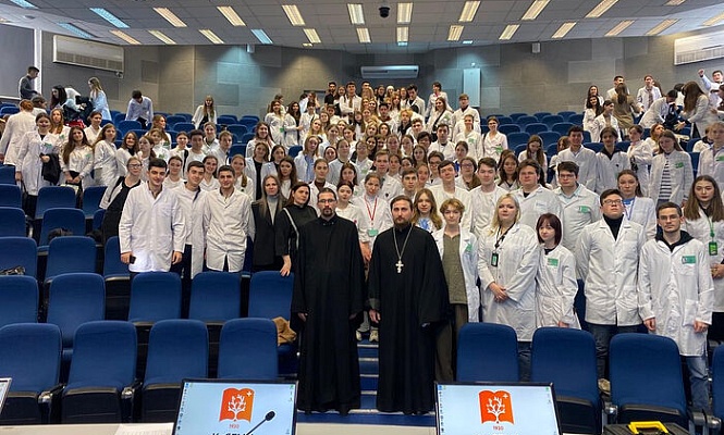 В Медицинском университете состоялась встреча духовенства с будущими врачами