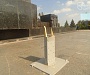 В Мариуполе сломали крест, установленный на городской площади