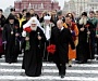 В День народного единства Президент и Святейший Патриарх возложили цветы к памятнику Минину и Пожарскому 